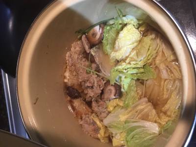 だしが決め手の鶏つくね鍋