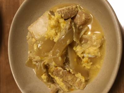 新たまねぎの卵とじ