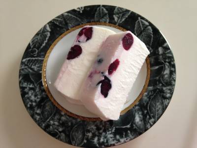 チェリーのセミフレッド