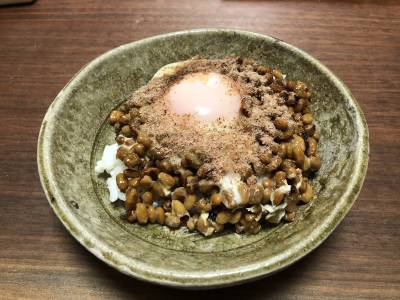 焼き納豆丼