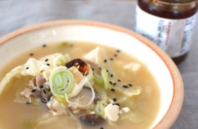 春キャベツと豚肉のごまスープ