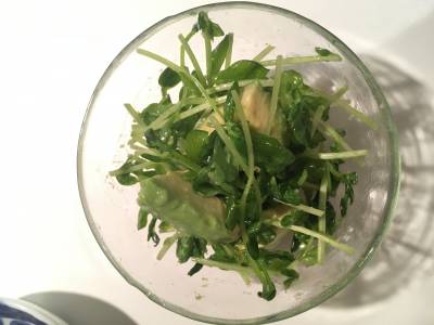 アボカドと豆苗のナムル