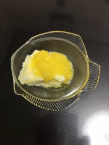 パイナップルのふわふわ淡雪かん