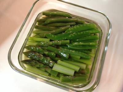 いんげんとアスパラのだしびたし