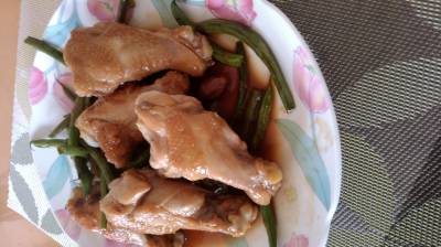 手羽元とさやいんげんの梅干し煮