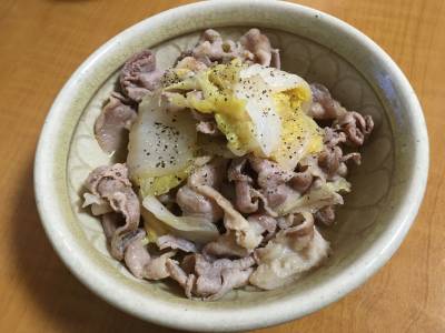 白菜と豚バラ肉の煮物
