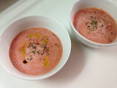 おろしトマトの冷製スープ
