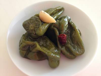 丸ごとピーマンのピリ辛蒸し