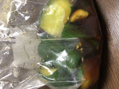 たたききゅうりの酢じょうゆ漬け