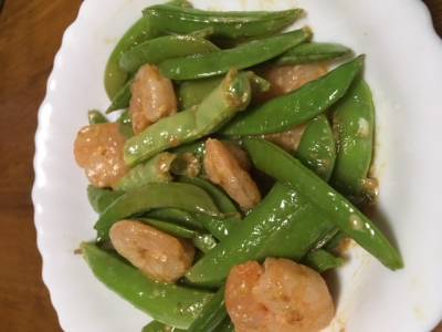 スナップえんどうとえびのマヨ炒め