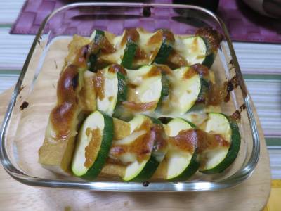 夏野菜と厚揚げのはちみつみそチーズ