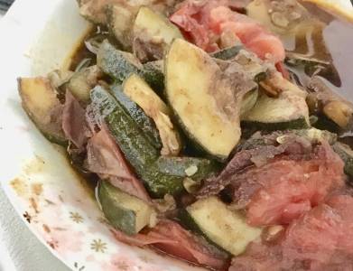 ズッキーニと豚肉のバルサミコ酢炒め