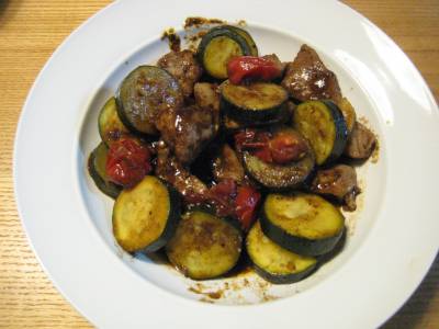 ズッキーニと豚肉のバルサミコ酢炒め
