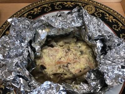 鮭（さけ）ときのこのホイル焼き