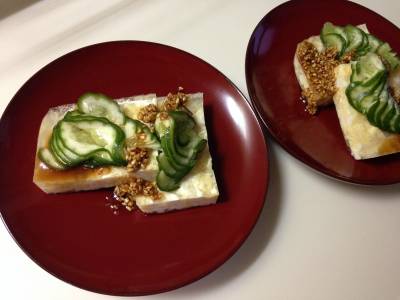 豆腐かんのアコーディオンきゅうりのせ