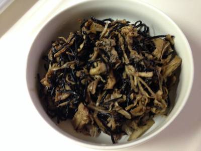 乾物とごぼうの煮物