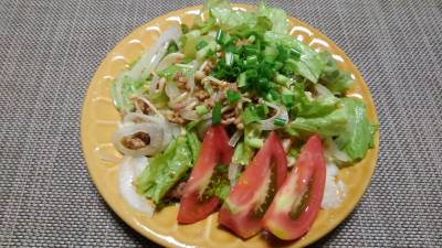 えのきと肉そぼろのホットサラダ