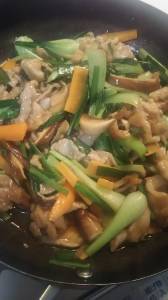 豚バラとチンゲンサイの炒め物