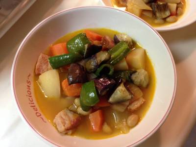 野菜たっぷりのミネストローネ