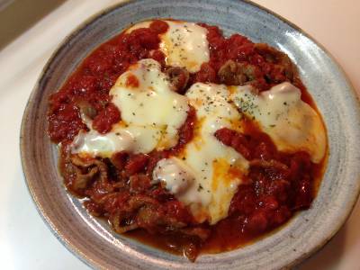 牛肉の簡単トマト煮 ピザ風