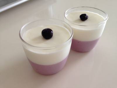 ブルーベリー&ミルクの2色ムース