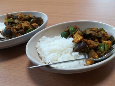 なすと鶏肉のドライカレー