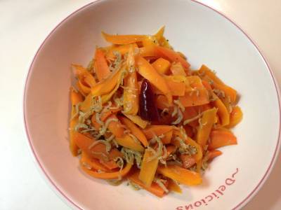 にんじんとじゃこのきんぴら