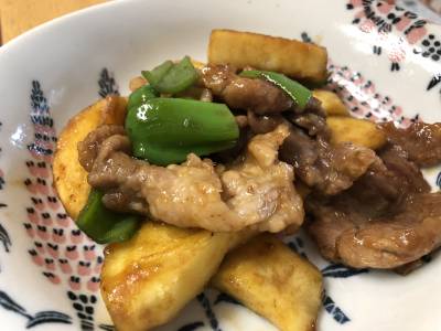 さつまいもと豚肉のバターじょうゆ焼き