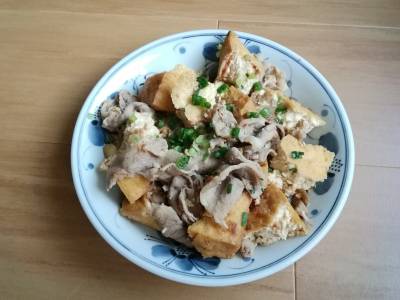 ちぎり厚揚げと豚バラの和風炒め