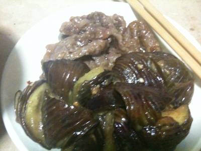 なすと牛肉のピリ辛みそ炒め