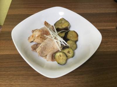 秋なすと豚肉のしょうが焼き