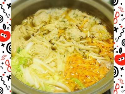 だしが決め手の鶏つくね鍋