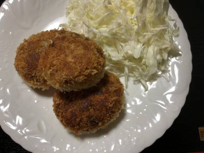 肉コロッケ