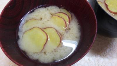 さつまいものみそ汁 レシピ 河野 雅子さん みんなのきょうの料理 おいしいレシピや献立を探そう