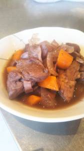 鶏の赤ワイン煮