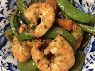 スナップえんどうとえびのマヨ炒め