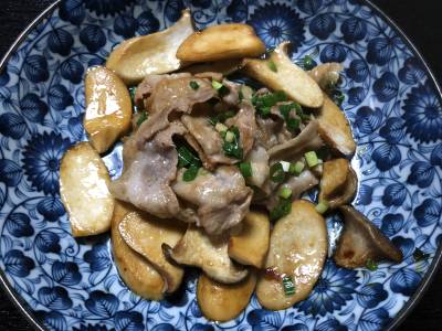 豚バラ肉のエリンギ炒め