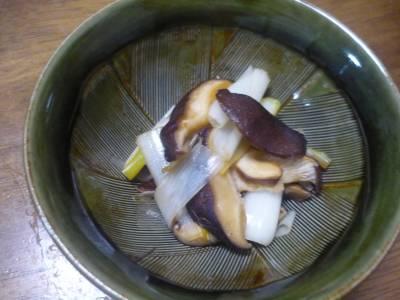 ねぎとしいたけの炒め物