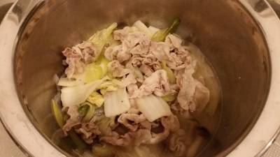 豚バラ白菜なべ