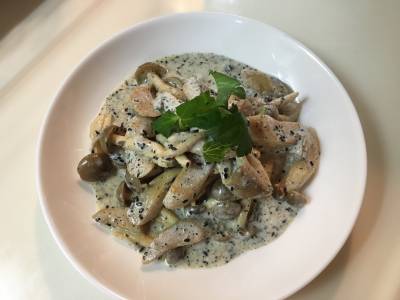 焼ききのこのごまヨーグルトあえ