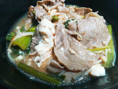 青菜たっぷり肉豆腐