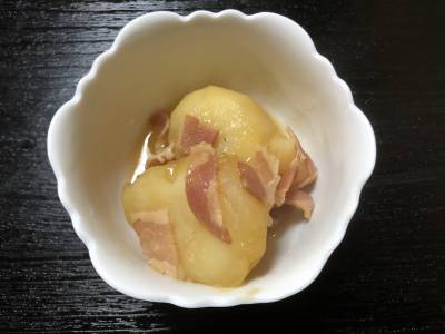 じゃがいもとベーコンの煮ころがし