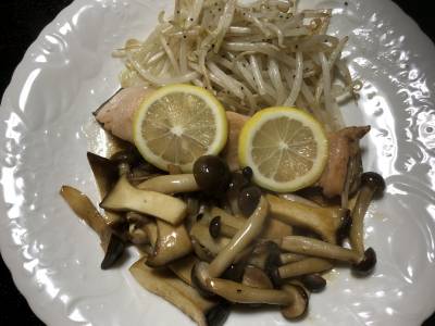 秋ざけときのこのいっしょ焼き