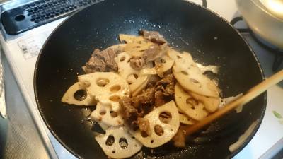 れんこんと牛肉のきんぴら