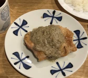 チキンソテー きのこソース