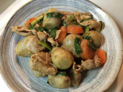 里芋と豚肉のごまみそ煮