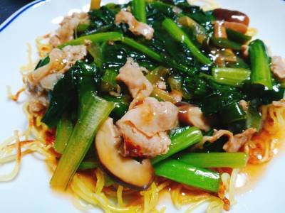 豚肉と小松菜のあんかけ焼きそば