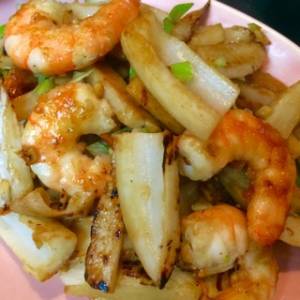 れんこんとえびのしょうが炒め