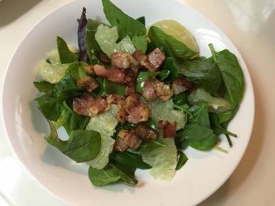 炒めベーコンのホットドレッシングサラダ