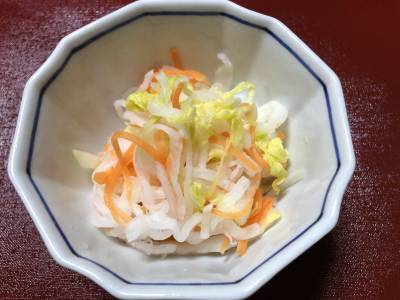 白菜と大根の切り漬け